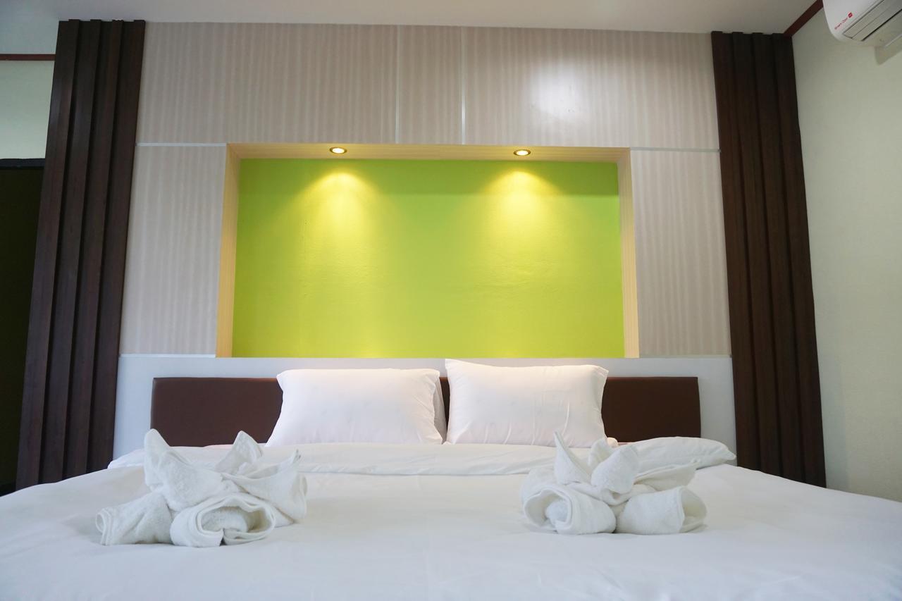 Honey Hotel Чиангсен Экстерьер фото